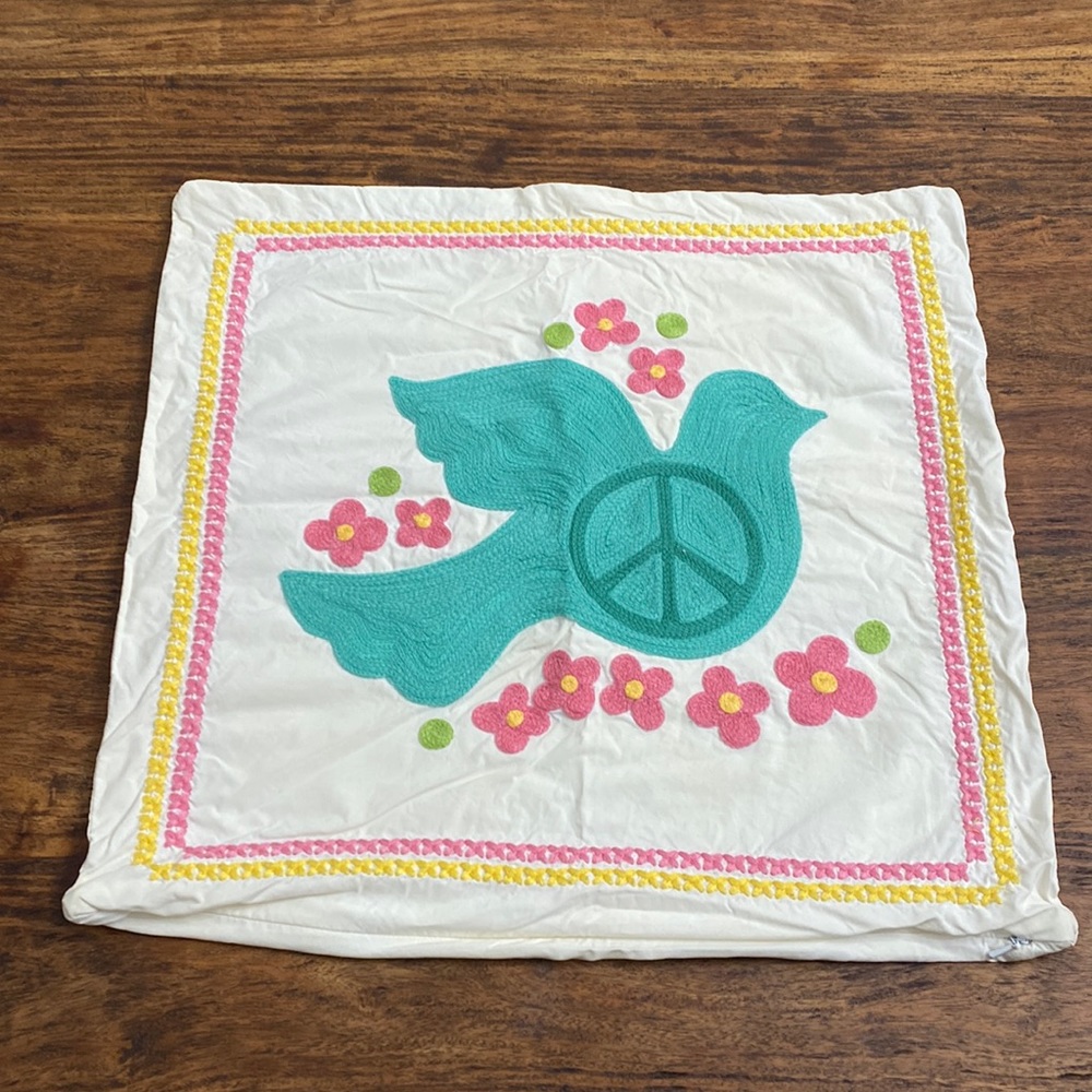 🌼 PB Teen Pillowcase PB Teen Embroidered Pillowcase